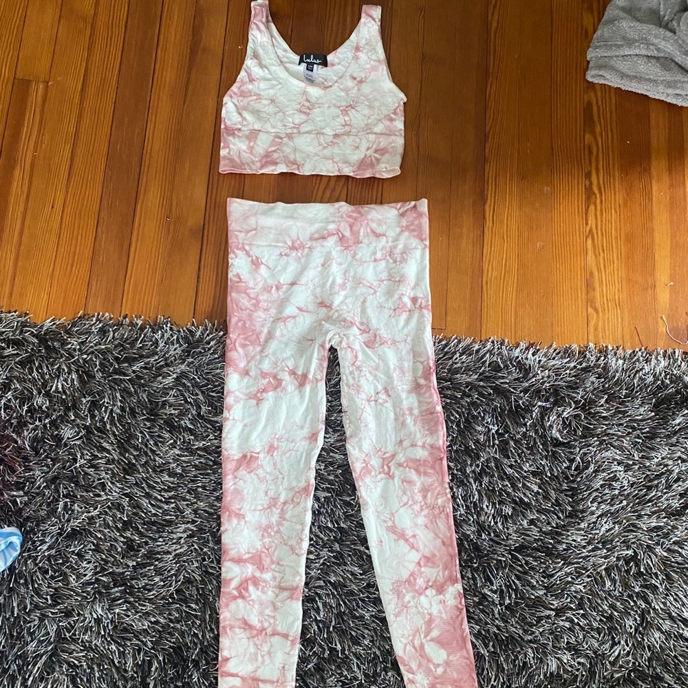 tie dye workout set